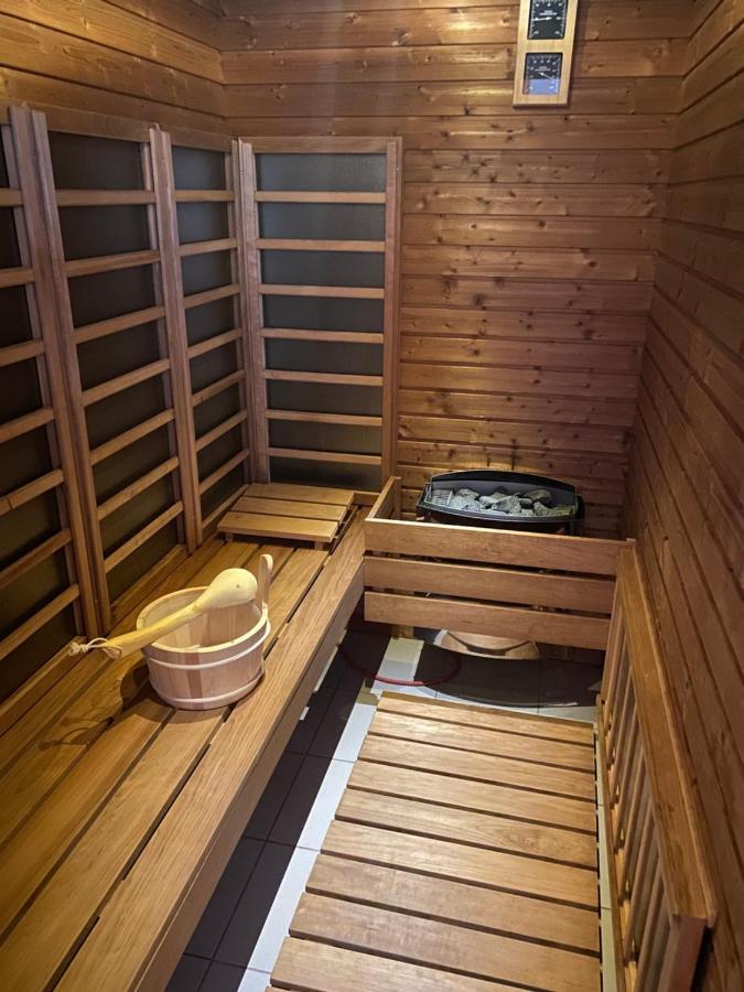 Aura Apartman Hajdúszoboszló Buitenkant foto
