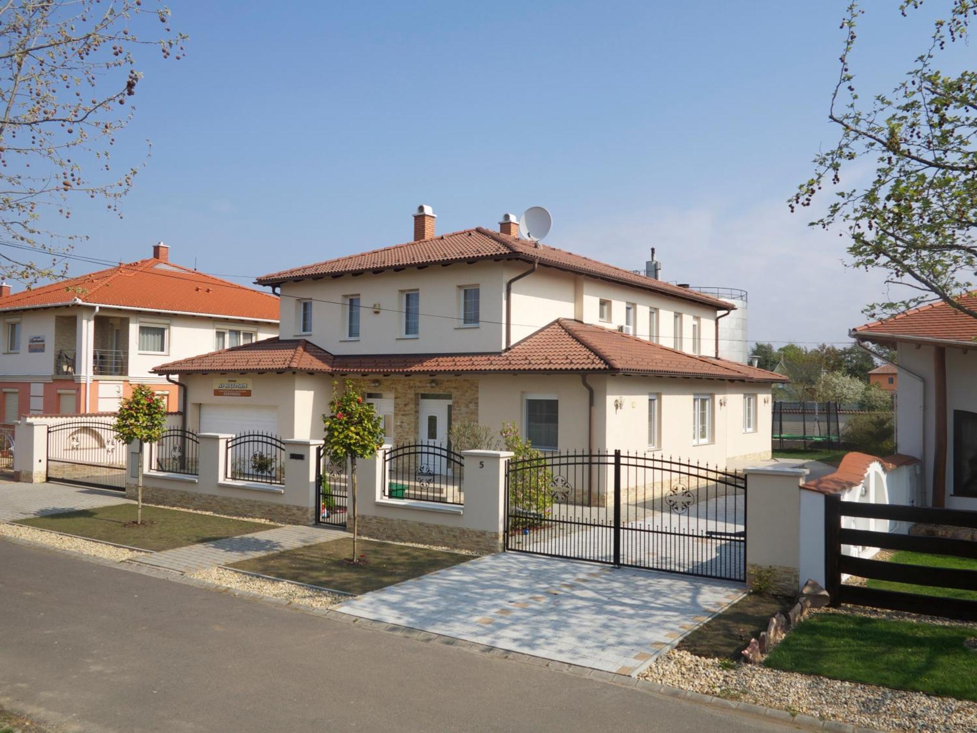 Aura Apartman Hajdúszoboszló Kamer foto